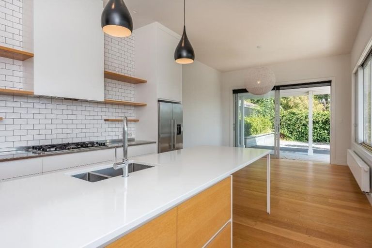 Photo of property in 11 Upper Bourke Street, Kilbirnie, Wellington, 6022