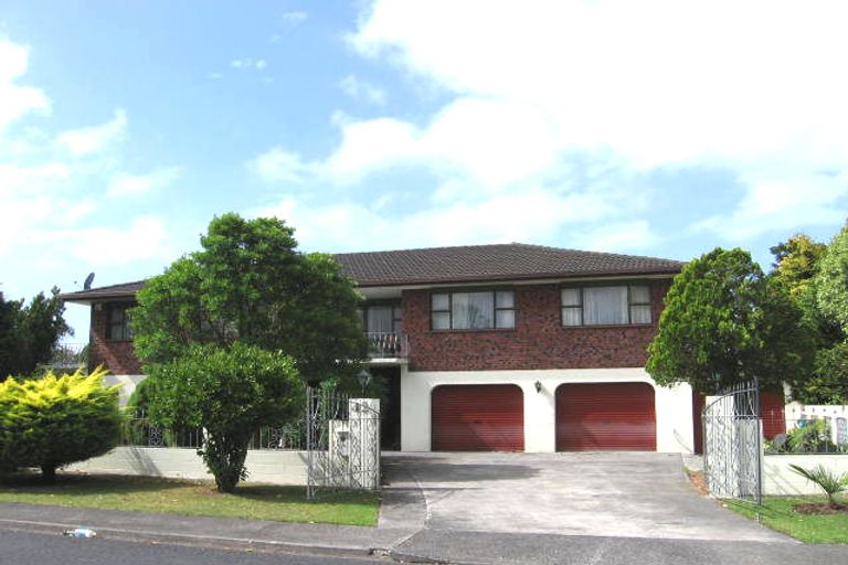Photo of property in 42 Pakira Avenue, Glendene, Auckland, 0602