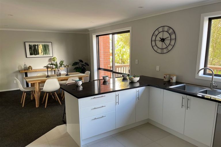 Photo of property in 8 Gordon Stanley Drive, Massey, Auckland, 0614