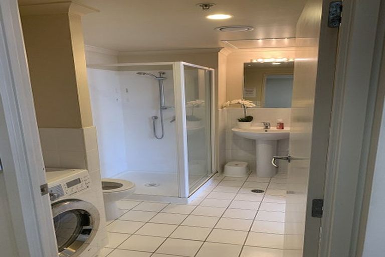 Photo of property in The Rennaissance, 2k/18 Ronwood Avenue, Manukau, Auckland, 2104