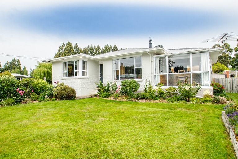 Photo of property in 12 Lambert Street, Abbotsford, Dunedin, 9018