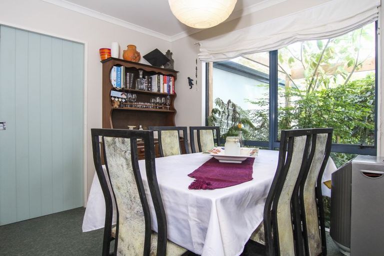 Photo of property in 18 Wallace Road, Ranui, Auckland, 0612