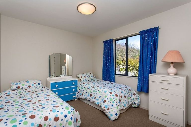 Photo of property in 4 Wilkinsons Road, Harewood, Christchurch, 8051