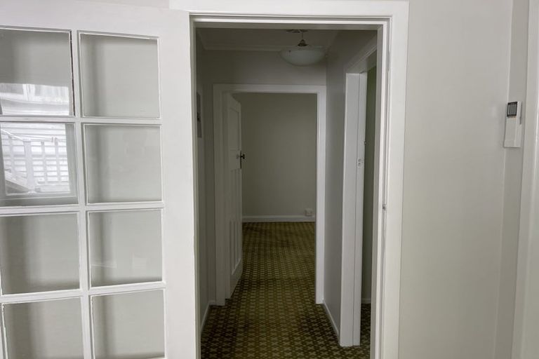 Photo of property in 92 Nairn Street, Mount Cook, Wellington, 6011