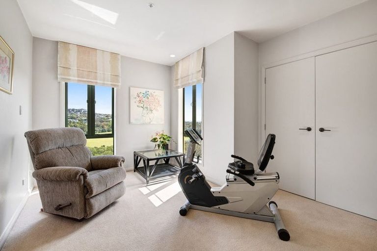 Photo of property in 35 Waterside Crescent, Gulf Harbour, Whangaparaoa, 0930