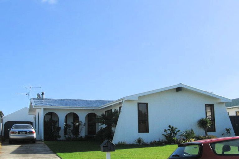 Photo of property in 7 Trispen Place, Camborne, Porirua, 5026