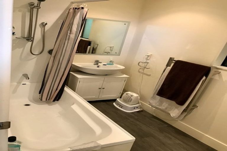 Photo of property in 32 Morere Street, Titahi Bay, Porirua, 5022