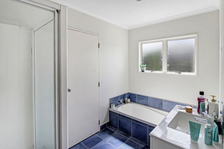 Photo of property in 5 Astrid Court, Awapuni, Palmerston North, 4412