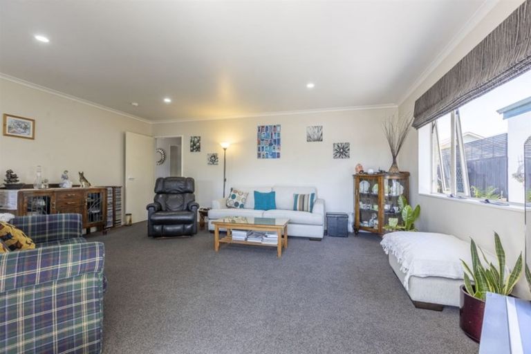 Photo of property in 10 Warwick Street, Feilding, 4702