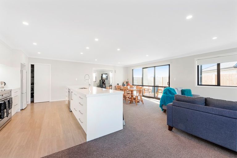 Photo of property in 26 Oka Street, Papamoa Beach, Papamoa, 3118