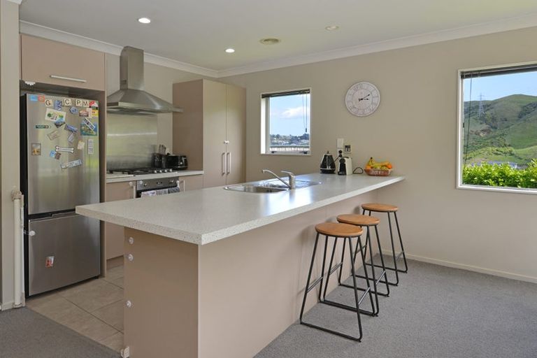 Photo of property in 5a Gifford Grove, Churton Park, Wellington, 6037