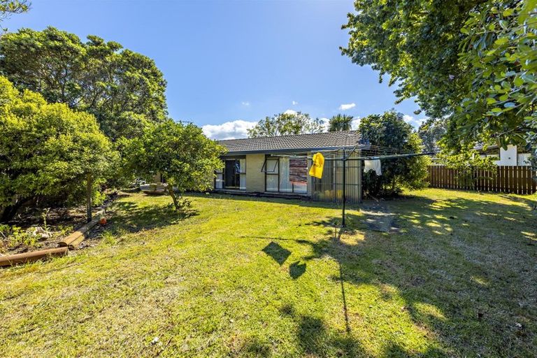 Photo of property in 6 Gibbons Road, Weymouth, Auckland, 2103