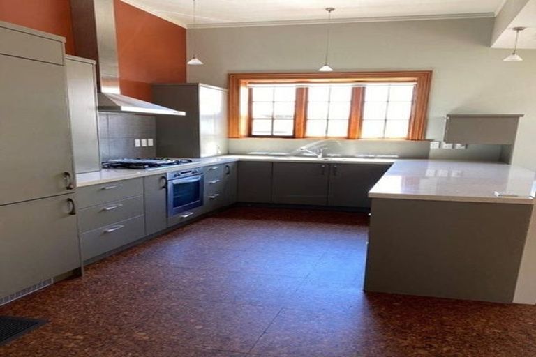 Photo of property in 17 Armour Avenue, Mount Victoria, Wellington, 6011