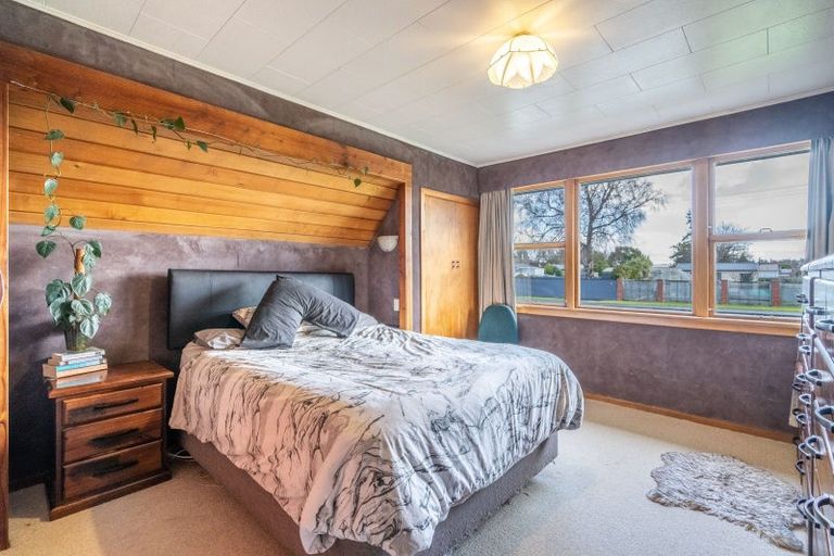 Photo of property in 17 Durham Street, Winton, 9720