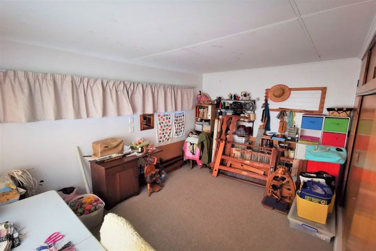 Photo of property in 73 Barraud Street, Dannevirke, 4930