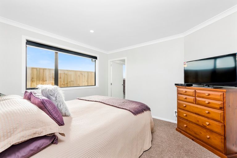 Photo of property in 26 Oka Street, Papamoa Beach, Papamoa, 3118