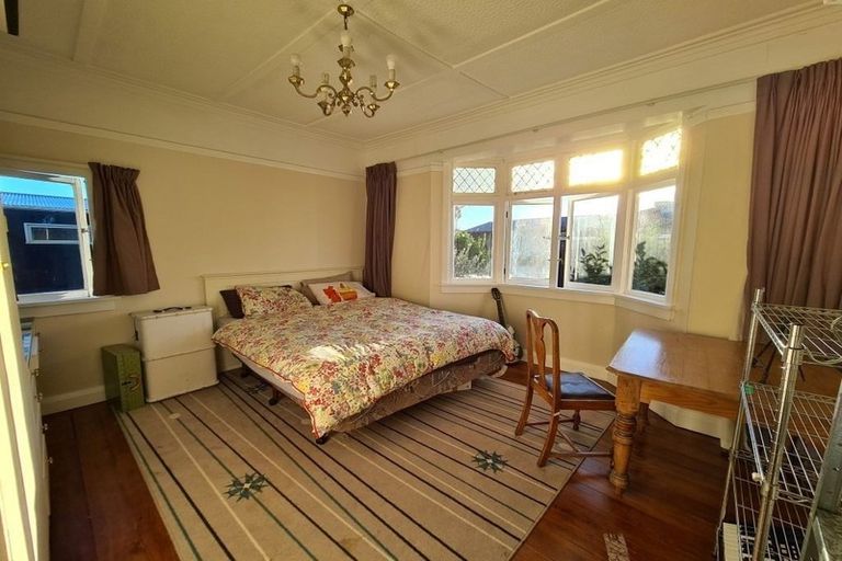 Photo of property in 49 Huatoki Street, Vogeltown, New Plymouth, 4310