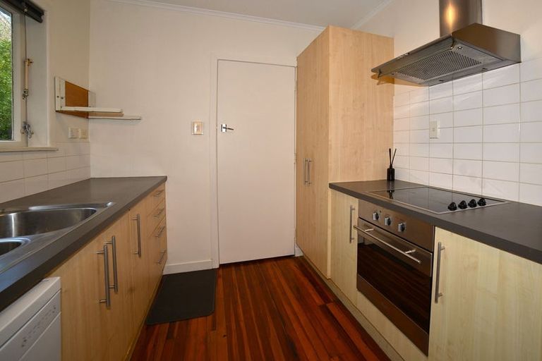 Photo of property in 1/190 East Coast Road, Forrest Hill, Auckland, 0620