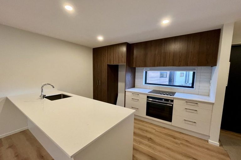 Photo of property in 2/12 Trist Place, Edgeware, Christchurch, 8013
