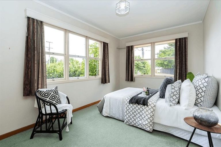 Photo of property in 6 Windsor Road, Maeroa, Hamilton, 3200