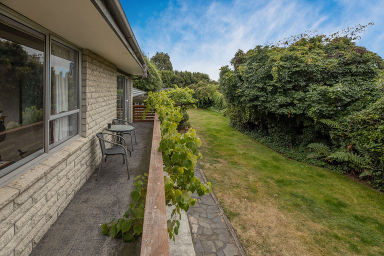 Photo of property in 1/10b Tracy Place, Redwood, Christchurch, 8051