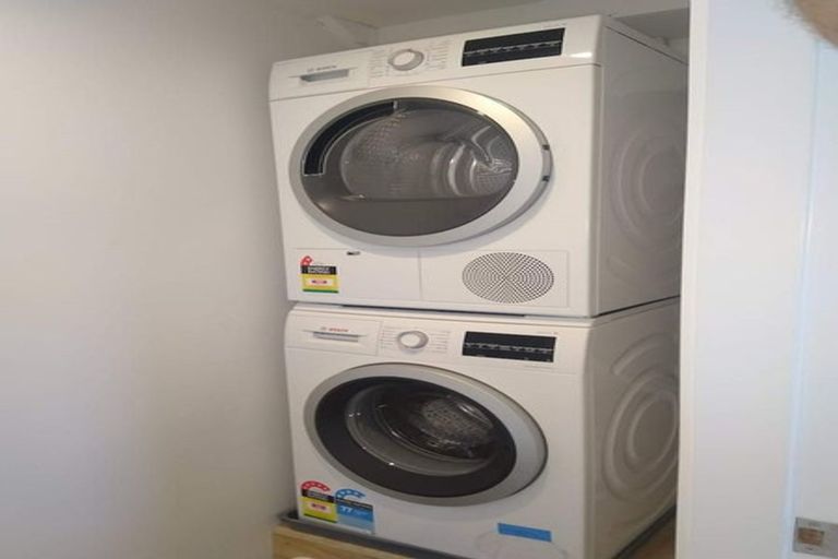 Photo of property in 33c Bracken Road, Paparangi, Wellington, 6037