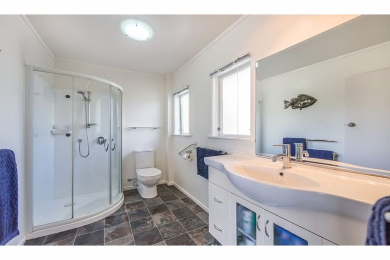 Photo of property in 46 Brightside Road, Stanmore Bay, Whangaparaoa, 0932