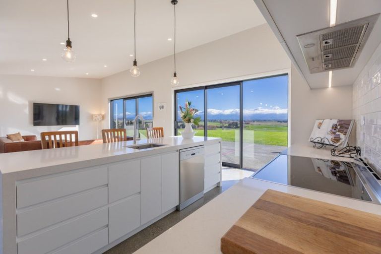 Photo of property in 375c Maharakeke Road, Waipukurau, 4281