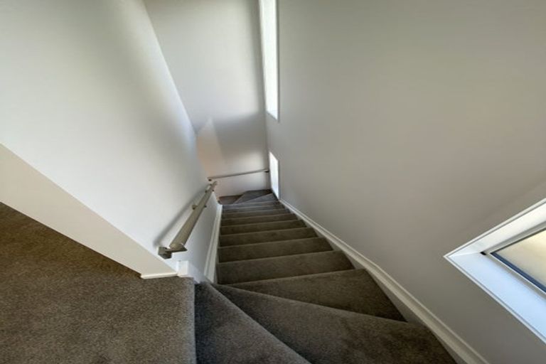 Photo of property in 119b Lynn Road, Bayview, Auckland, 0629