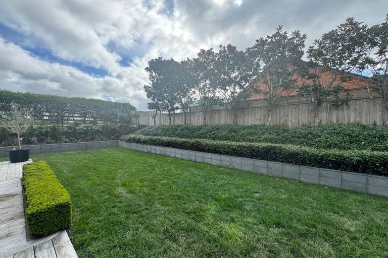 Photo of property in 121 Butcher Road, Pukekohe, 2120