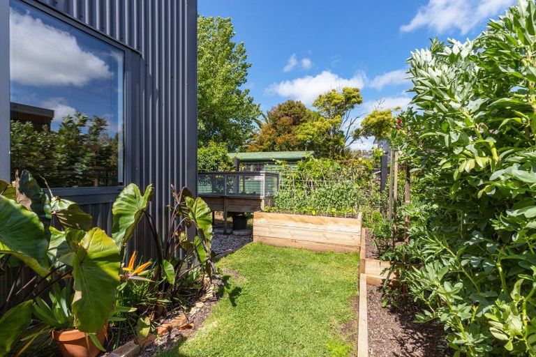 Photo of property in 11 Citrus Place, Mangawhai, 0505