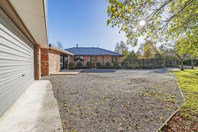 Photo of property in 12 Dawn Place, Kirwee, Darfield, 7571