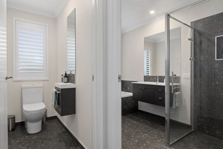 Photo of property in 37 Bert Wall Drive, Omokoroa, 3114