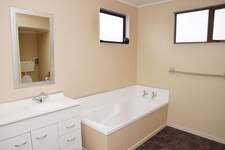 Photo of property in 79 Terrace Street, Rosedale, Invercargill, 9810