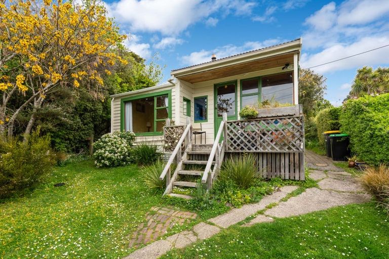 Photo of property in 2 Margate Avenue, Broad Bay, Dunedin, 9014