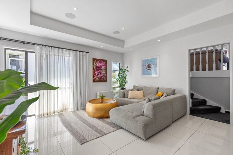 Photo of property in 143a Oceanview Road, Mount Maunganui, 3116