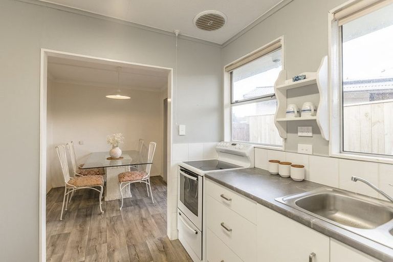 Photo of property in 18a Manawa Avenue, Raumati Beach, Paraparaumu, 5032