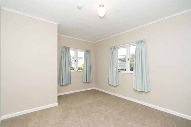 Photo of property in 10 Tui Avenue, Forest Lake, Hamilton, 3200