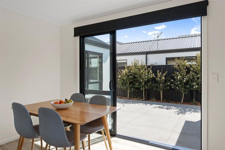 Photo of property in 16 Wimbledon Lane, Halswell, Christchurch, 8025