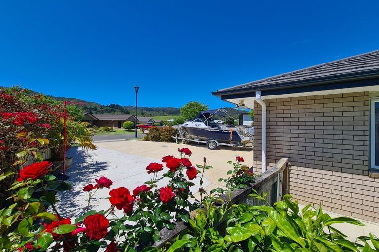 Photo of property in 37 Mary-ellen Place, Coromandel, 3506