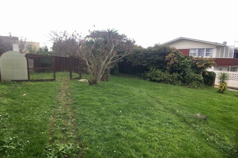 Photo of property in 21 Miramar Place, Pakuranga, Auckland, 2010