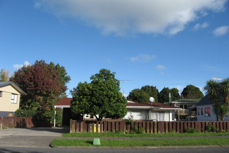 Photo of property in 2/143 Reeves Road, Pakuranga Heights, Auckland, 2010