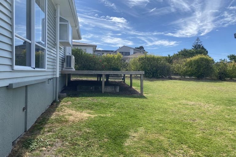 Photo of property in 115 Harbour View Road, Omokoroa, 3114