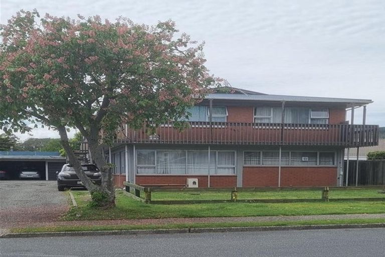 Photo of property in 4/22 Deere Avenue, Fenton Park, Rotorua, 3010