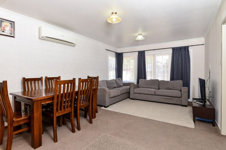 Photo of property in 175 Sandwich Road, St Andrews, Hamilton, 3200
