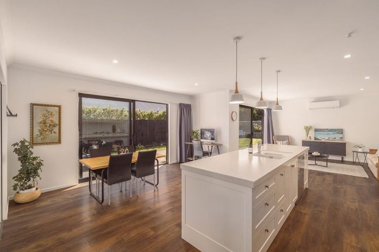 Photo of property in 20 Bargrove Close, Halswell, Christchurch, 8025