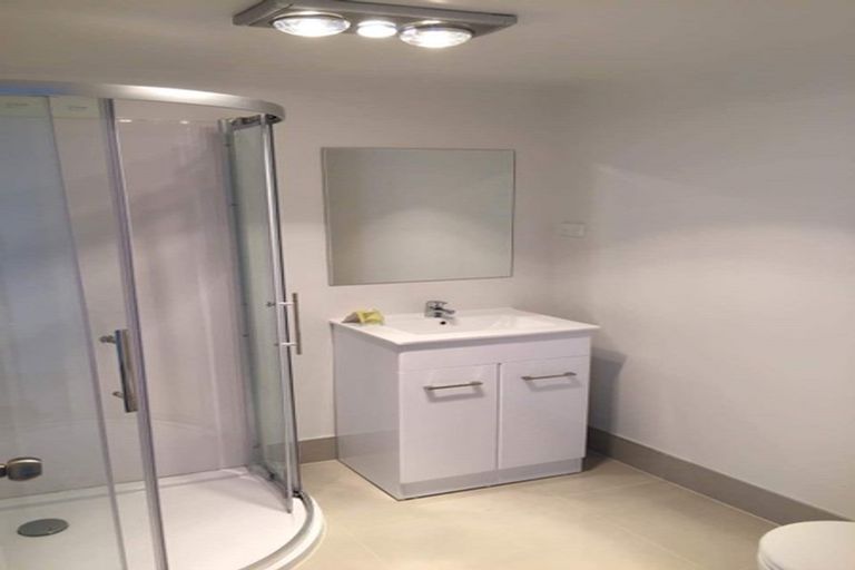 Photo of property in 37 Mountbatten Avenue, Hillcrest, Auckland, 0627