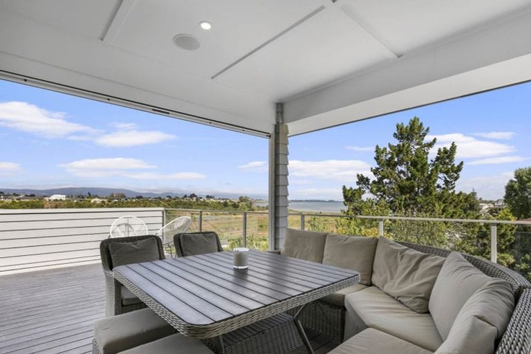 Photo of property in 32 Sereno Vista, Bellevue, Tauranga, 3110