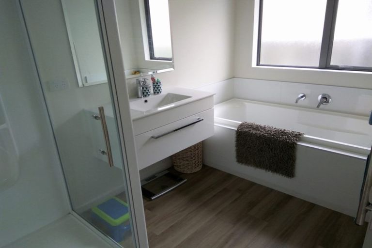 Photo of property in 33 Cypress Street, Linwood, Christchurch, 8062