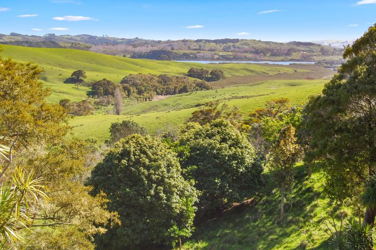 Photo of property in 598a Oneriri Road, Kaiwaka, 0573